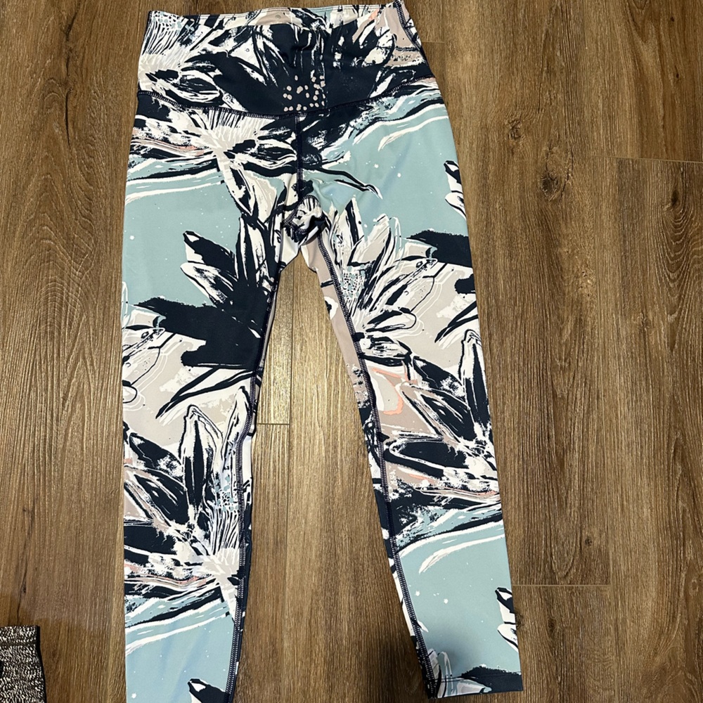 Stylish Women’s Activewear